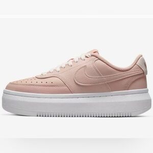 Nike Women's Athletic Shoes in Pink and White